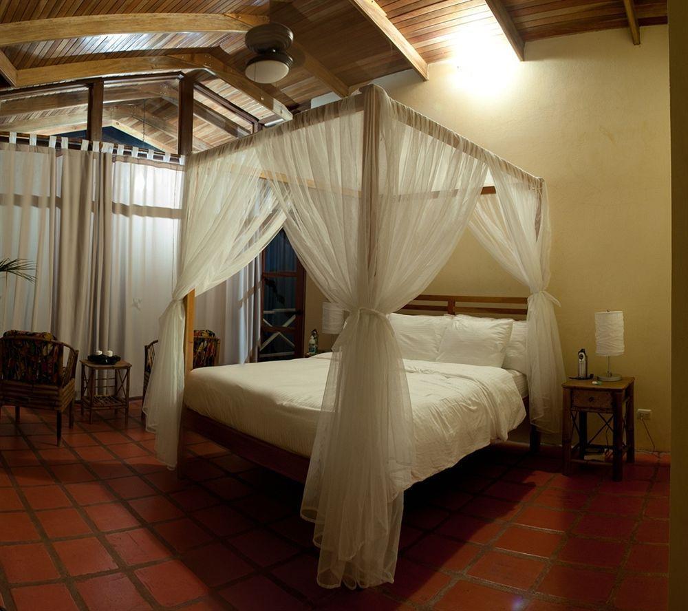 Rio Magnolia Nature Lodge Tinamaste Exterior photo
